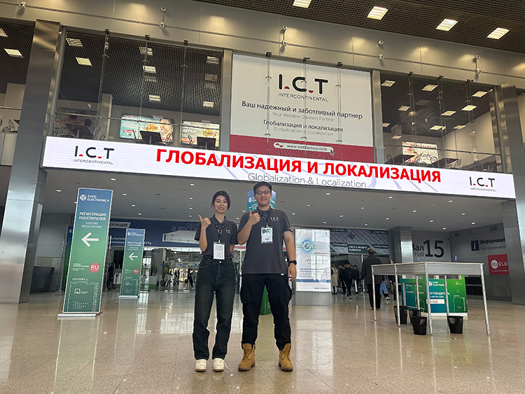 ICT-team op ExpoElectronica in Rusland