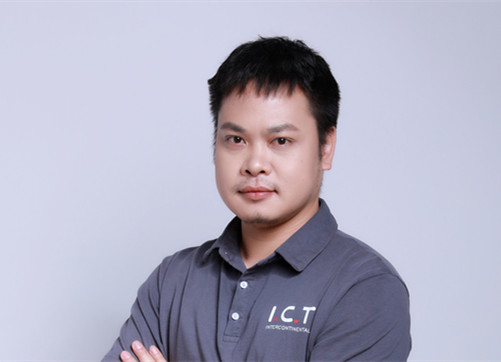 SMT machine -ingenieur Peter