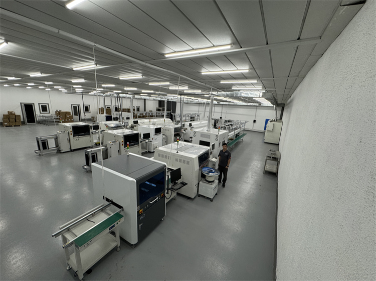 One-stop Smart Factory Solution voor LED-verlichtingsproductie in Tadzjikistan (3)
