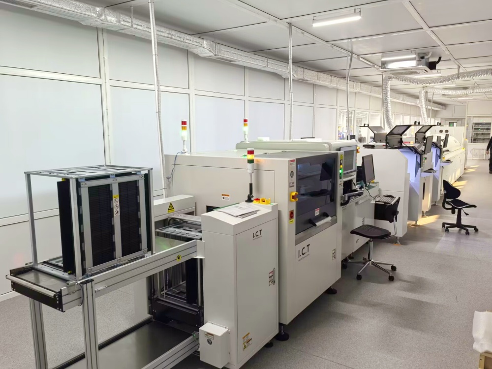 ICT SMT-lijn in Europa 01.jpg