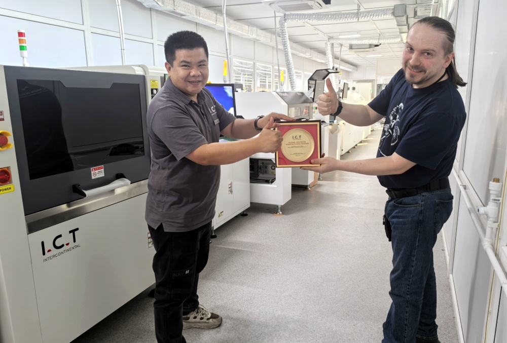 ICT SMT-lijn in Europa 04.jpg