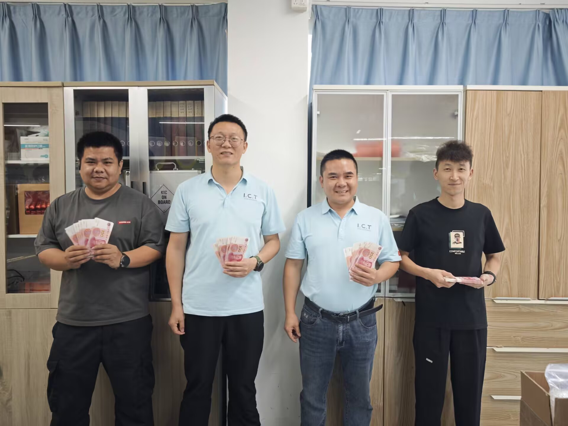 Professionele technische ondersteuning in elke fase van uw SMT-project.jpg