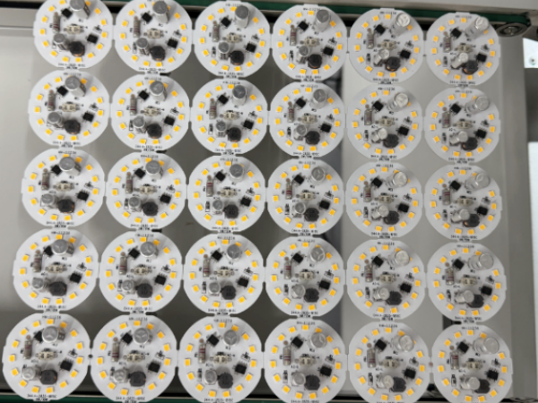 LED -lamp PCBA